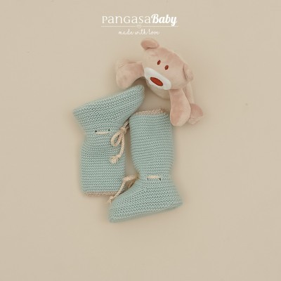 botitas verde empolvado