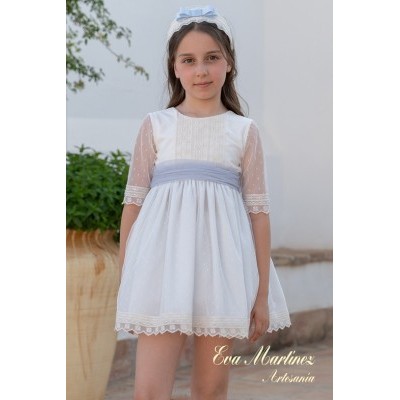 vestido azul grisáceo...