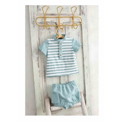 conjunto niño agua